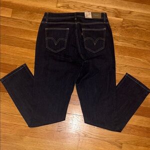 Levi’s 529 Curvy Skinny Leg Jeans Size 8 - New with tags
